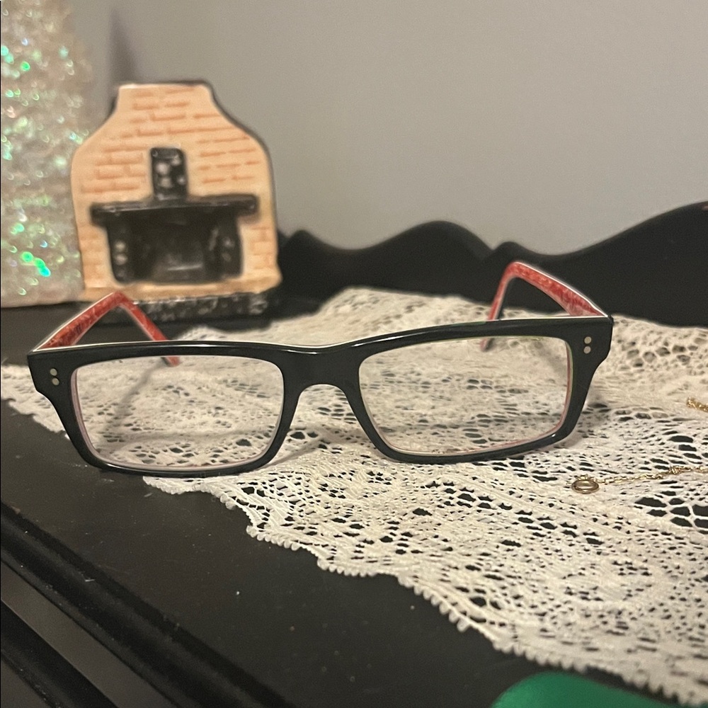 Ray ban Black Glasses with Red Patterned Arms
